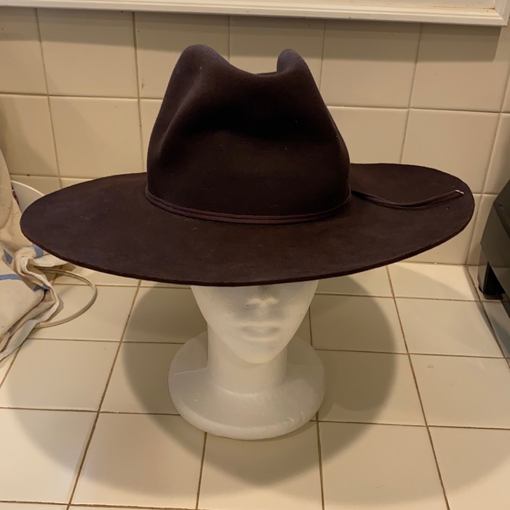 Brown color Vintage Luskey Supreme brand Western style Hat with wide trim pre-ow